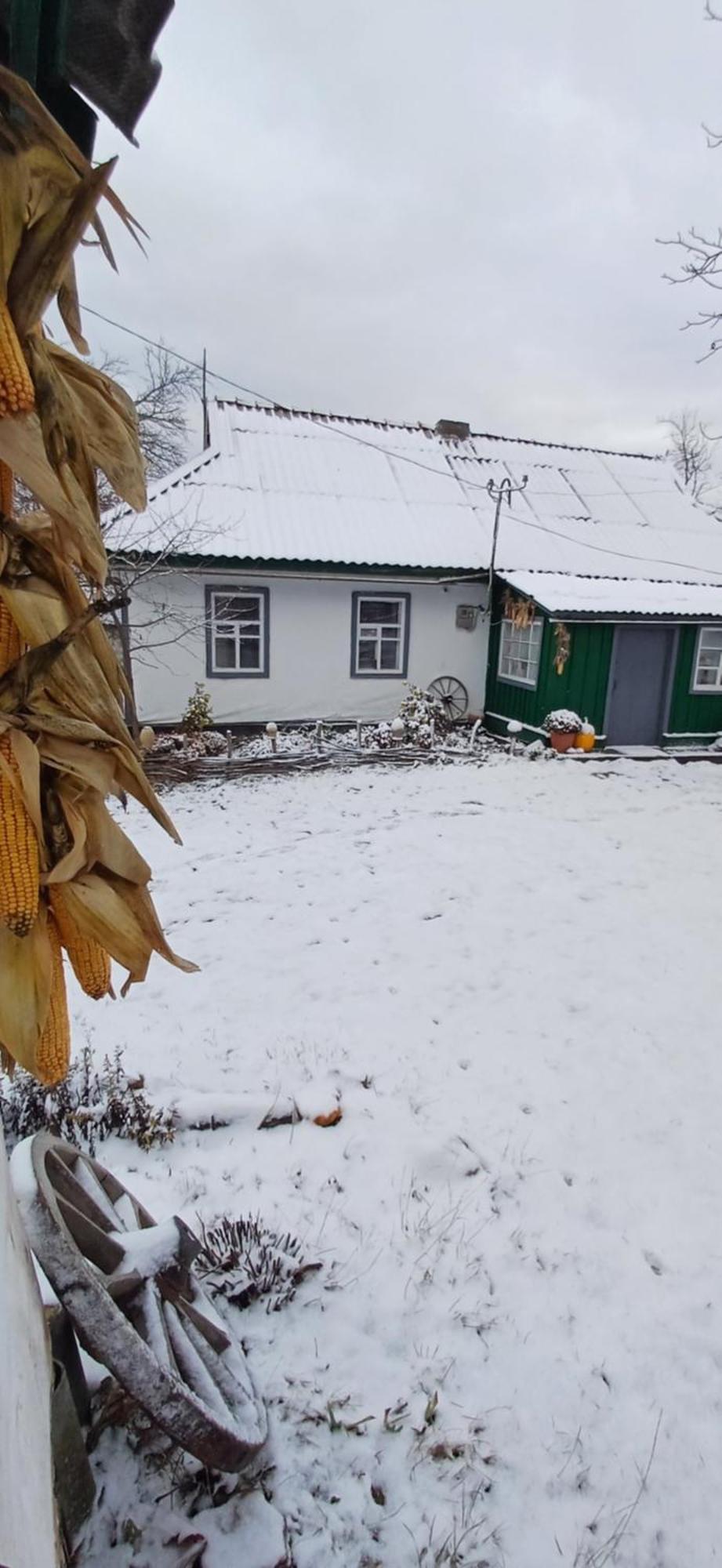 Медова Садиба Subbotiv Luaran gambar